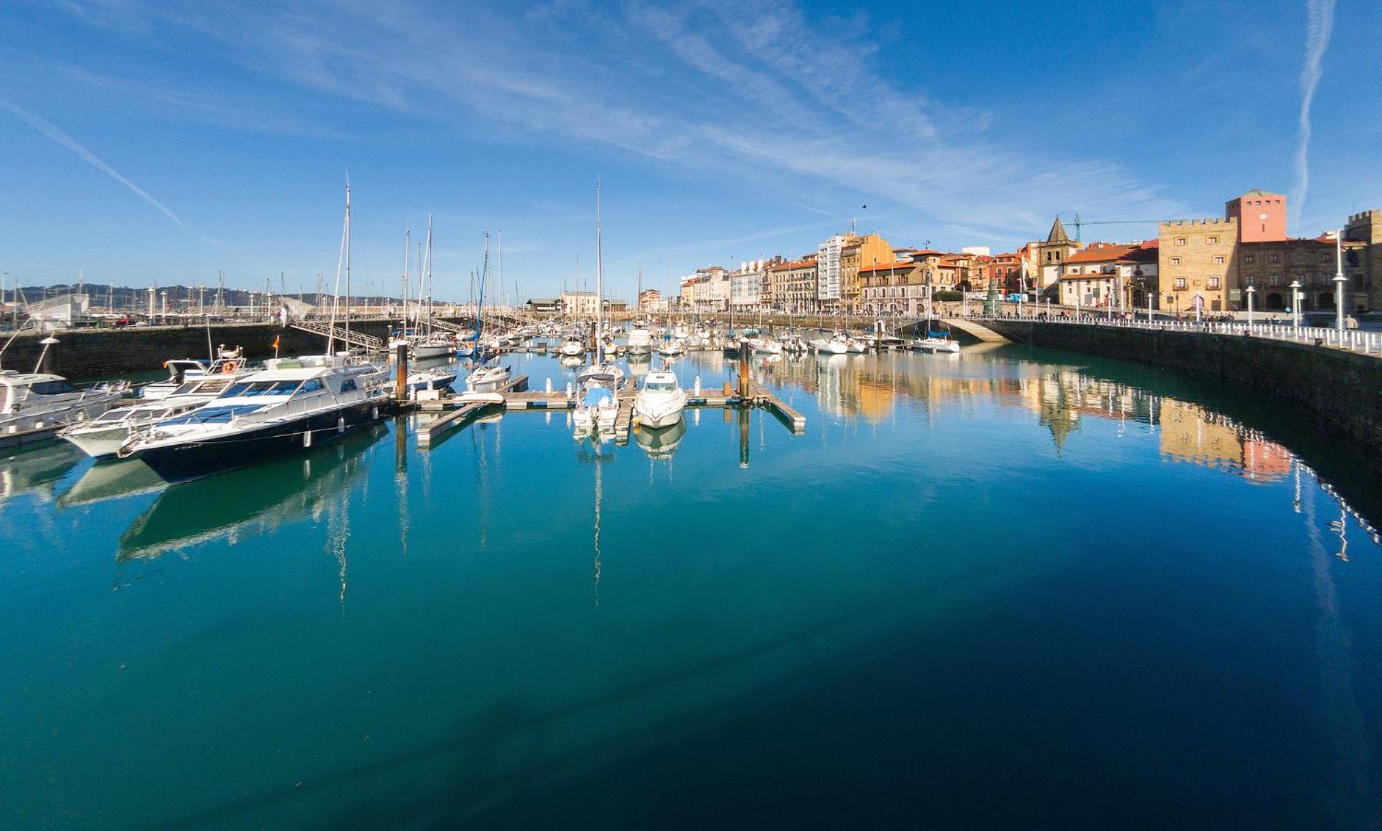 Espacio Moderno En Gijon Playa Esterno foto